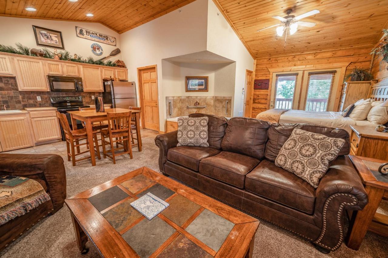Cabins At Grand Mountain Branson Kültér fotó